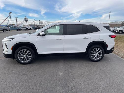 2025 Buick Enclave Preferred FWD