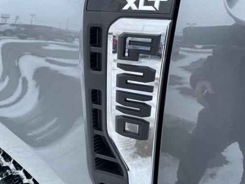2023 Ford F-250 XLT