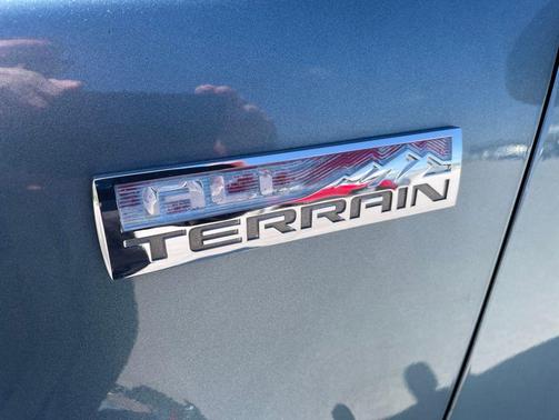 Steel Gray Metallic 2009 GMC Sierra 1500 SLT Crew Cab