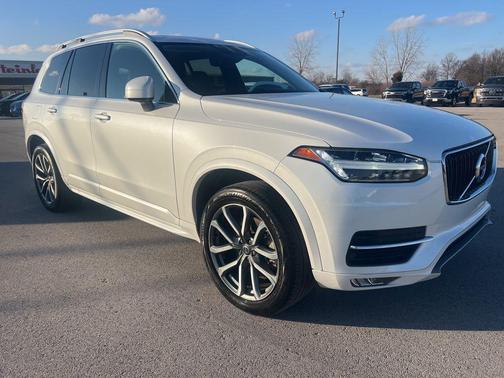 2019 Volvo XC90 T5 Momentum