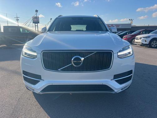 2019 Volvo XC90 T5 Momentum