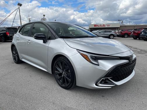Classic Silver Metallic 2025 Toyota Corolla Hatchback XSE