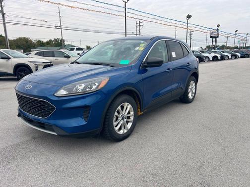 Atlas Blue Metallic 2022 Ford Escape SE