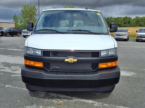 2025 Chevrolet Express 2500 RWD 2500 Regular Wheelbase WT
