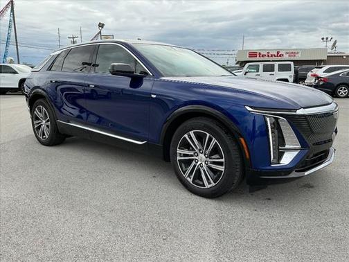 2024 Cadillac LYRIQ Luxury 3