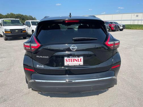 Magnetic Black Pearl 2021 Nissan Murano S FWD