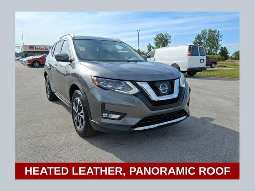 Gun Metallic 2017 Nissan Rogue SL