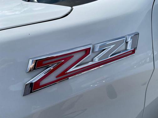 Summit White 2019 Chevrolet Silverado 1500 RST