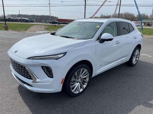 Iridescent White Tricoat 2026 Buick Envision Avenir AWD