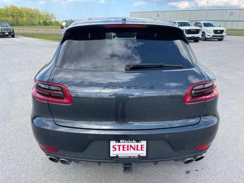 Gray 2018 Porsche Macan Macan