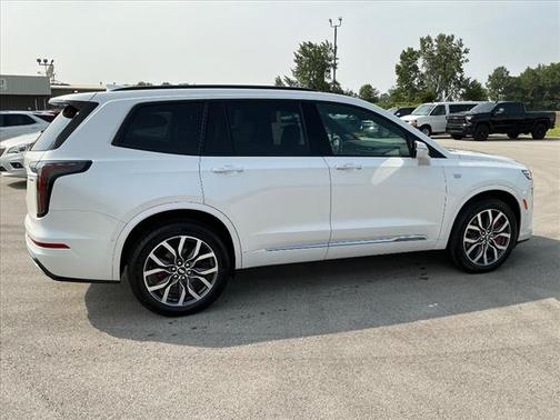 2024 Cadillac XT6 Sport