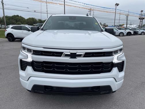 Summit White 2026 Chevrolet Silverado 1500 RST