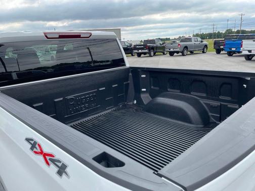 Summit White 2026 Chevrolet Silverado 1500 RST