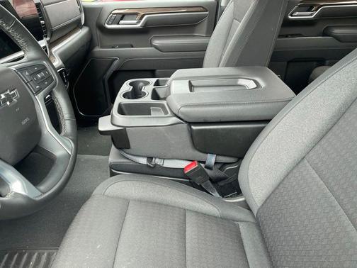 Summit White 2026 Chevrolet Silverado 1500 RST