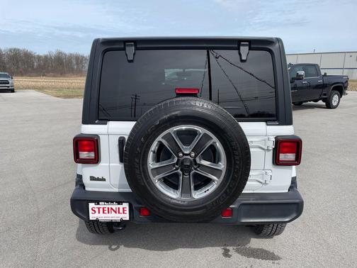 2022 Jeep Wrangler Unlimited Sahara