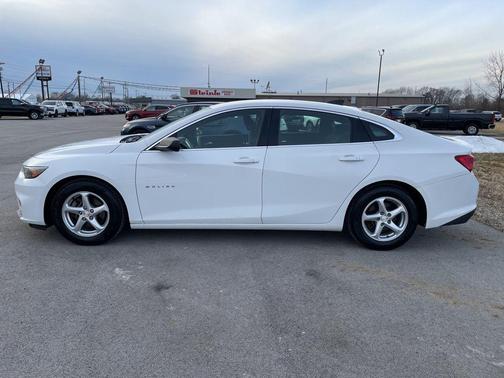 2017 Chevrolet Malibu 1LS