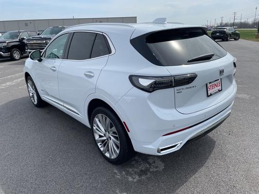 Iridescent White Tricoat 2026 Buick Envision Avenir