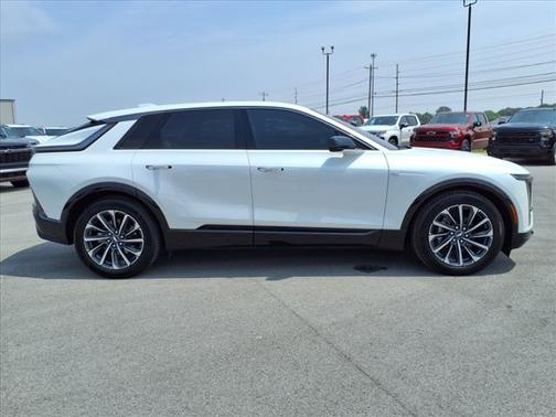2024 Cadillac LYRIQ Sport 1