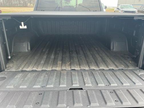 Dark Ash Metallic 2024 Chevrolet Silverado 1500 High Country