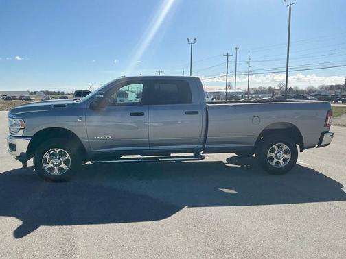 2024 RAM 3500 Big Horn Crew Cab 4x4 8' Box
