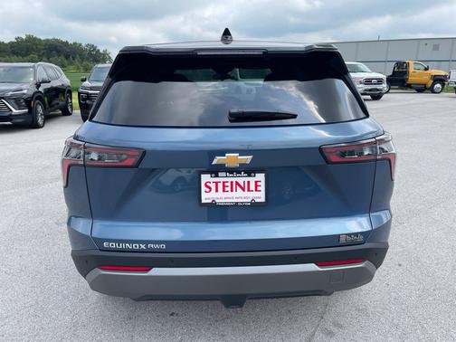 Lakeshore Blue Metallic 2027 Chevrolet Equinox AWD LT