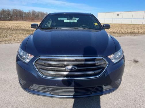 2016 Ford Taurus SEL