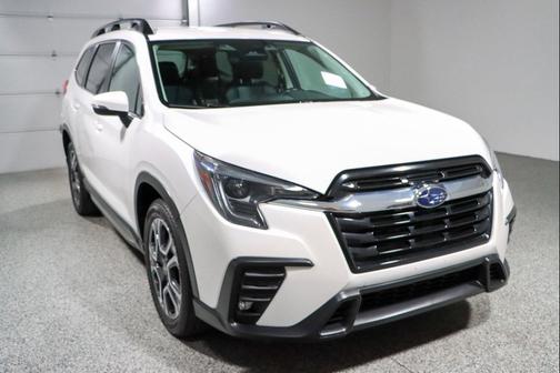 Crystal White Pearl 2023 Subaru Ascent Limited 7-Passenger