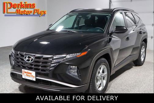 Black Pearl 2024 Hyundai TUCSON SEL