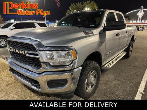 2022 RAM 2500 Tradesman Crew Cab 4x4 6'4' Box