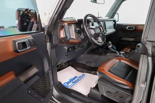 Carbonized Gray Metallic 2023 Ford Bronco Outer Banks