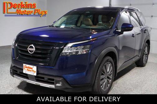 2022 Nissan Pathfinder SL 4WD