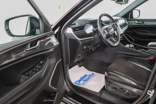 2022 Jeep Grand Cherokee L Altitude