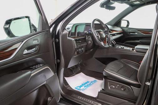 2023 Cadillac Escalade Premium Luxury