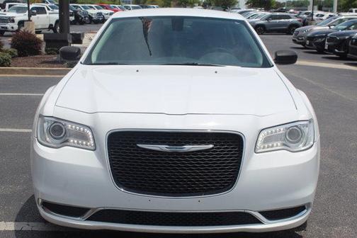 2015 Chrysler 300 Limited