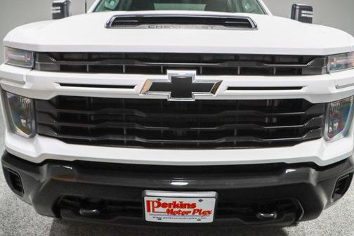 2024 Chevrolet Silverado 2500 Custom