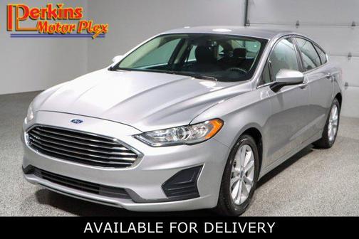 2020 Ford Fusion SE