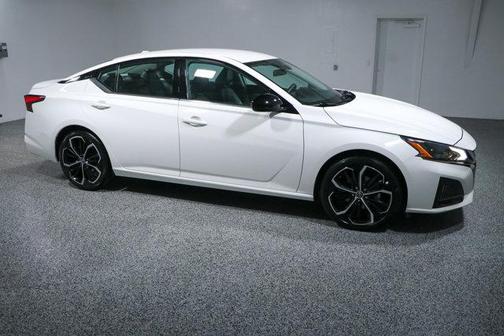 2024 Nissan Altima SR FWD