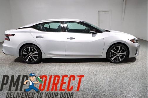 Brilliant Silver Metallic 2022 Nissan Maxima SV Xtronic CVT