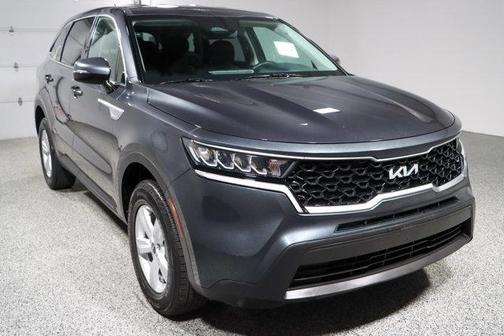 2022 Kia Sorento LX
