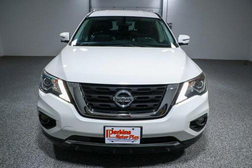2018 Nissan Pathfinder SL