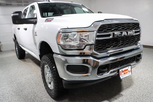 2024 RAM 2500 Tradesman Crew Cab 4x4 6'4' Box