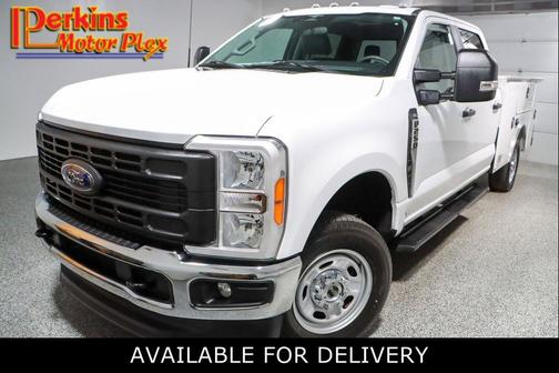 Oxford White 2023 Ford F-250 XL