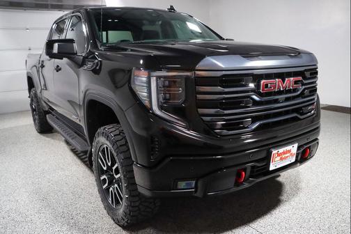 Onyx Black 2024 GMC Sierra 1500 AT4