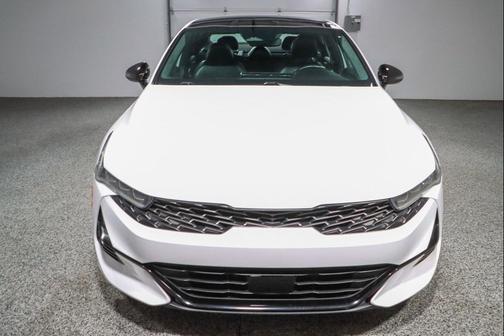 Glacial White Pearl 2024 Kia K5 GT-Line