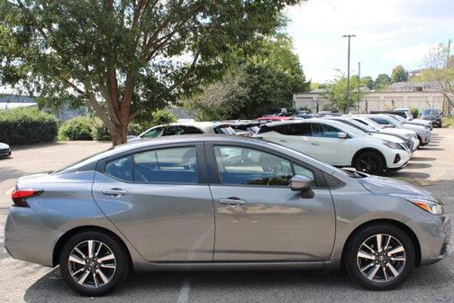 2021 Nissan Versa 1.6 SV