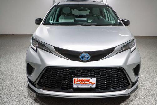 2024 Toyota Sienna XSE 7 Passenger