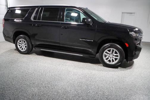 2023 Chevrolet Suburban LT