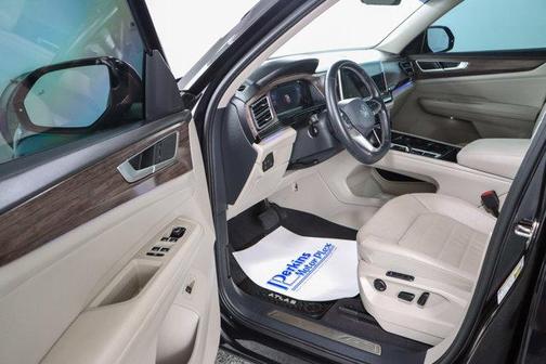 2024 Volkswagen Atlas 2.0T SEL