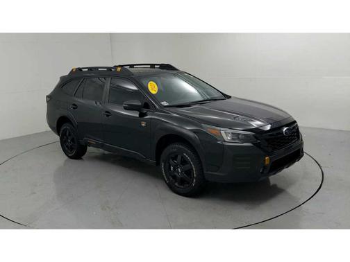 Crystal Black Silica 2023 Subaru Outback Wilderness