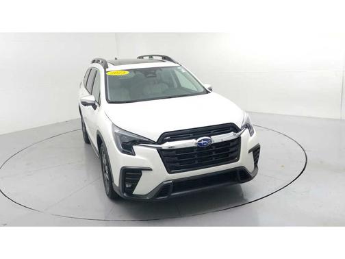 Crystal White Pearl 2023 Subaru Ascent Limited 7-Passenger